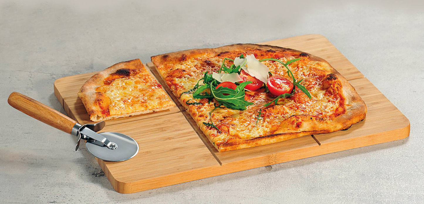 KESPER 58466 Pizza Schneide-/Servierbrett 40 x 30 cm aus Bambus inkl. Schneider / Pizzabrett