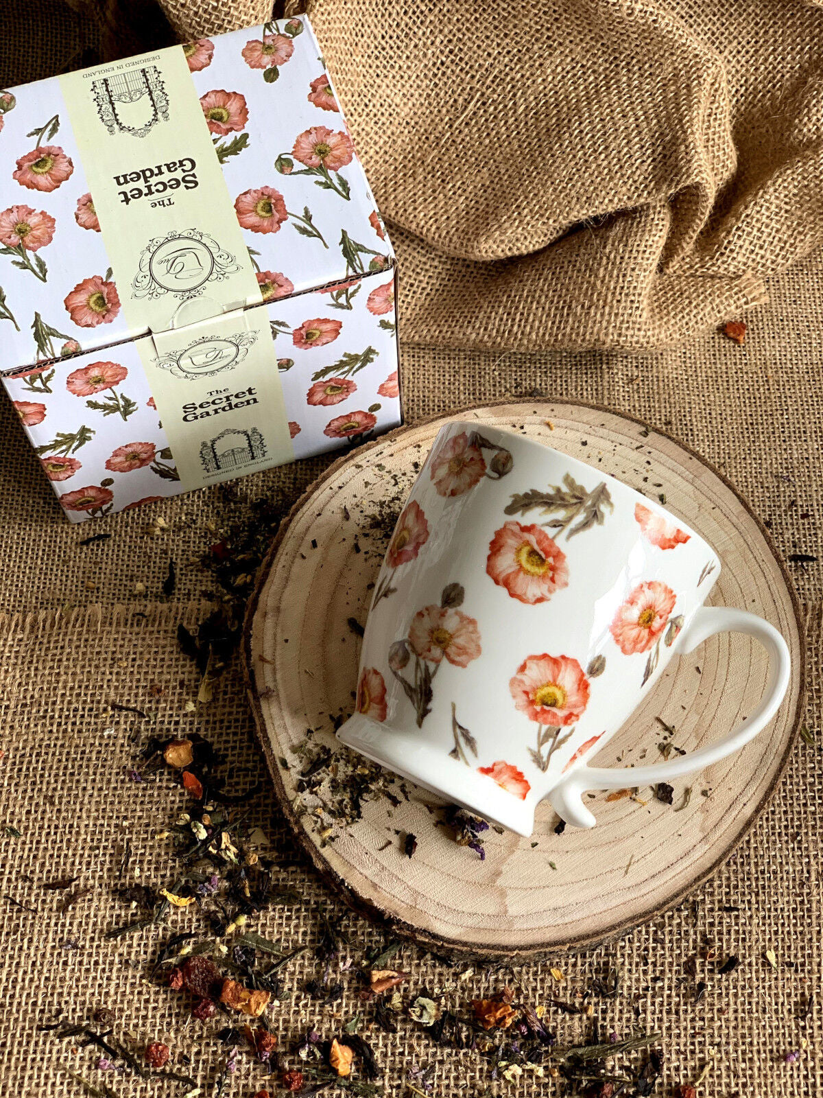 DUO FLORAL Jumbobecher 480 ml WILD POPPIES mit Fuß, New Bone China Porzellan – Bild 7