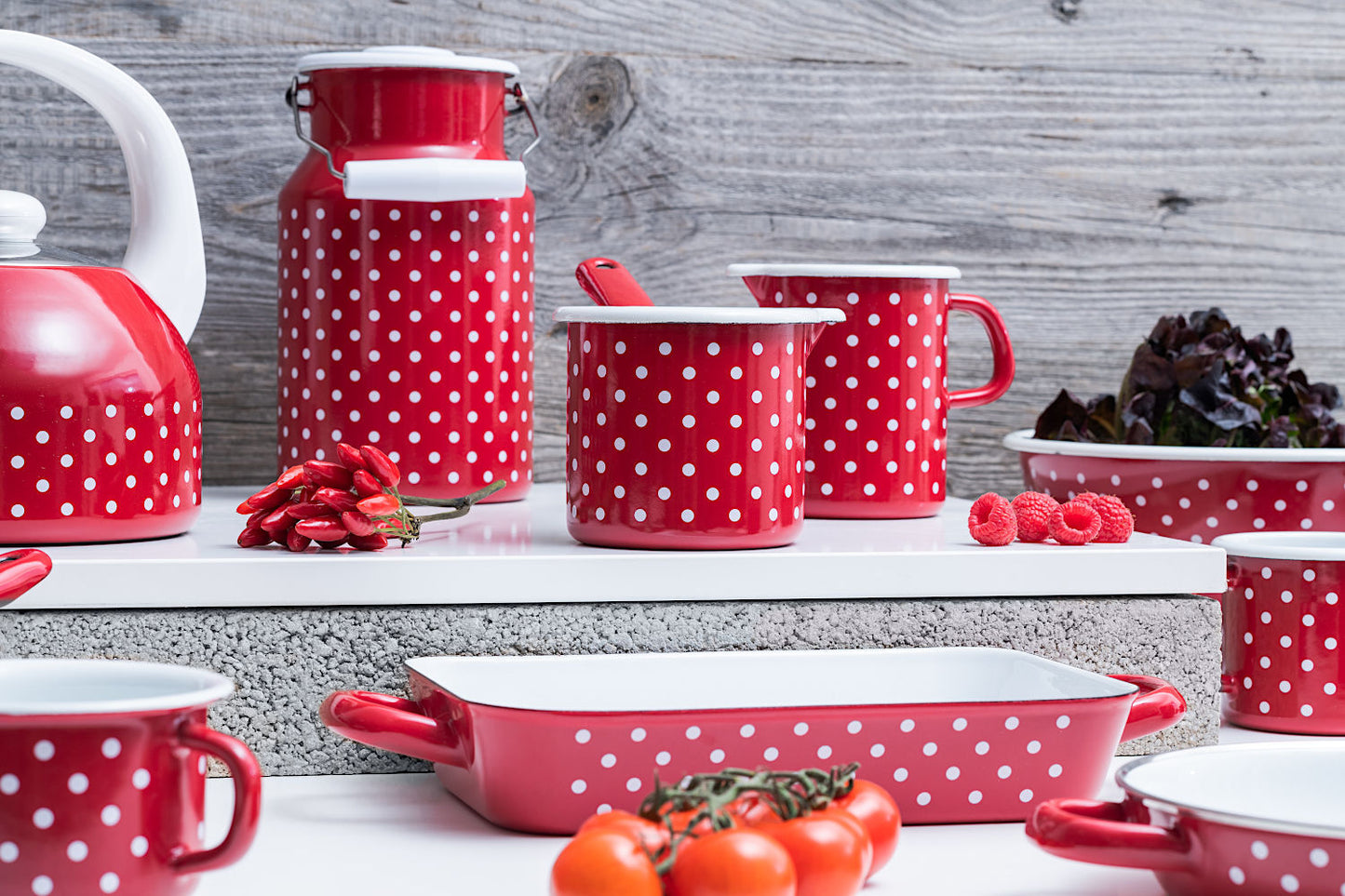 10er SET RIESS 0221-077 Topf mit Bördel 8 cm, 3/8 L, Emaille, Country, Pünktchen Rot / Trinkbecher – Bild 6