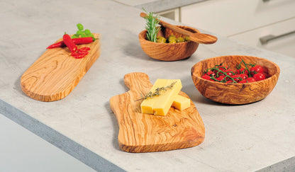 KESPER 2912060 Schneidebrett aus Olivenholz mit Griff, 39 x 16,5 x 1,6 cm / Schneidbrett / Servierbrett