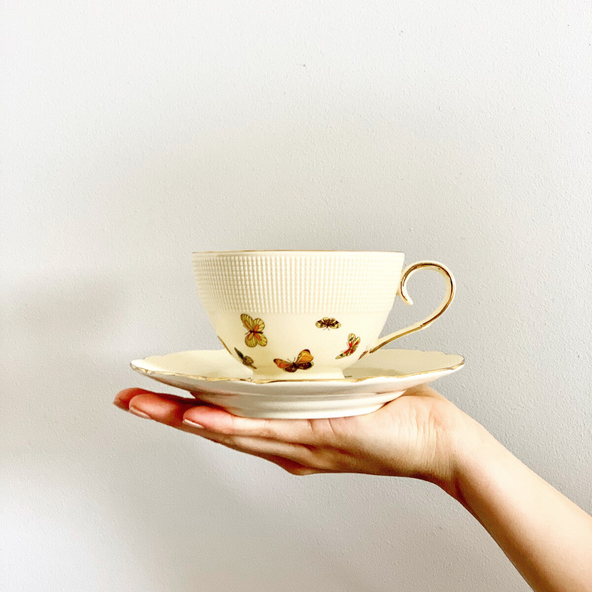 DUO ECRU Tasse 260 ml BUTTERFLIES mit Untertasse, New Bone China Porzellan – Bild 4