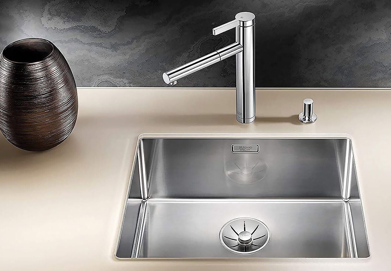 BLANCO Spüle CLARON 500-U Spüle mit InFino®-Ventil / Edelstahlbecken / Unterbau – Bild 3