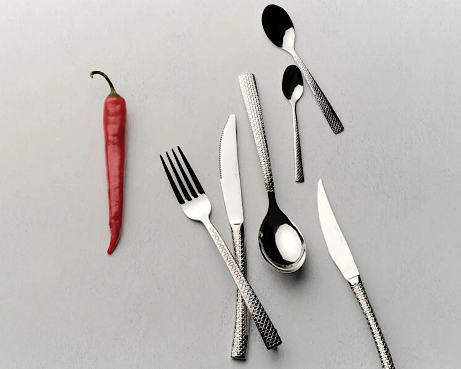 COMAS Besteck-Set HIDRAULIC 24 Teile Edelstahl 18/10 - 3 mm / Tafelbesteck – Bild 3