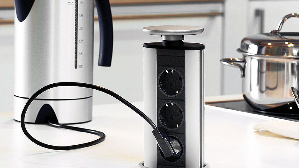 EVOline PORT 3-fach Deckel und Manschette silber lackiert / Mehrfachsteckdose / Steckdosenverteiler