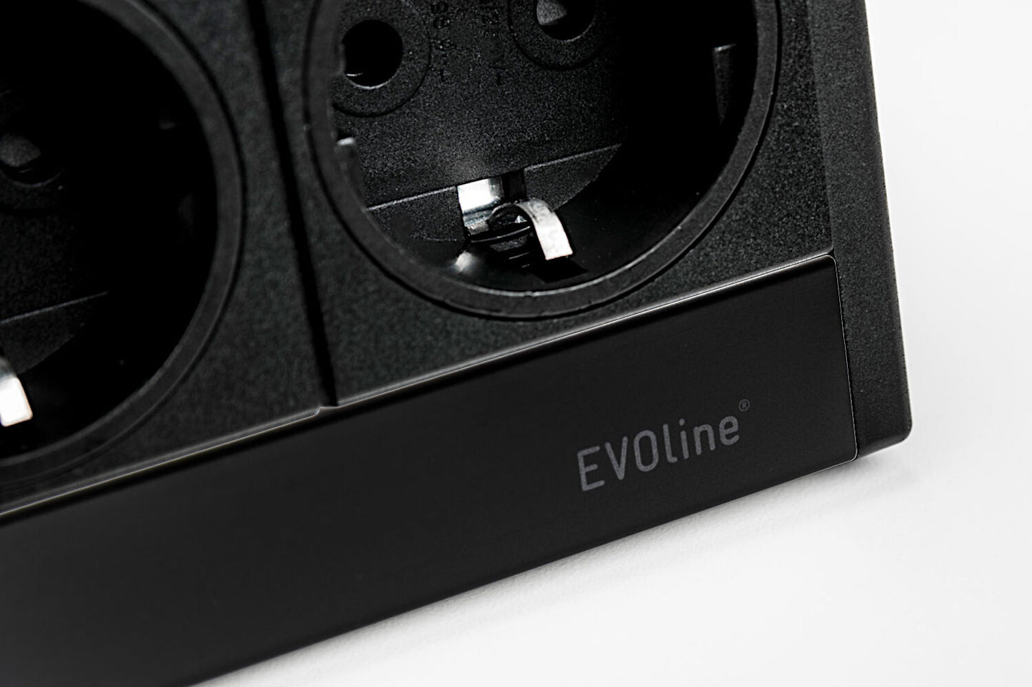 EVOline® R-Dock Aluminium SCHWARZ mit 3 x VDE Steckdosen / Steckdoseneinheit / Steckdosen