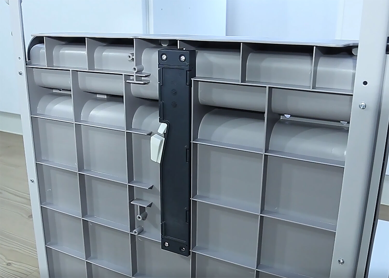 MÜLLEX KickMatic für Abfallsammler Comfort, Oekonom und Boxx / Fußbedienung / Öffnungs-Automatik – Bild 5