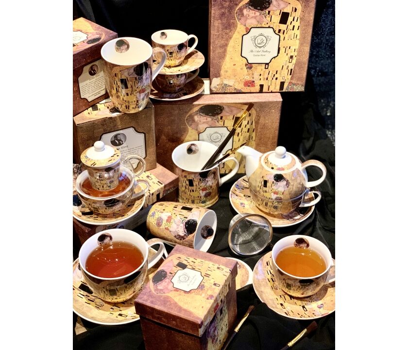 DUO GOLDEN LINE Becher mit Fuß 530 ml THE KISS CLASSIC inspired by KLIMT, New Bone China Porzellan – Bild 4