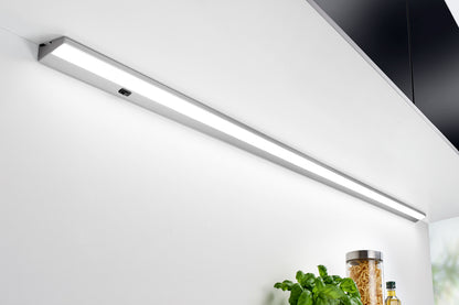 THEBO LED R 801 Unterbauleuchte 240V mit Schalter / Vitrinenleuchte