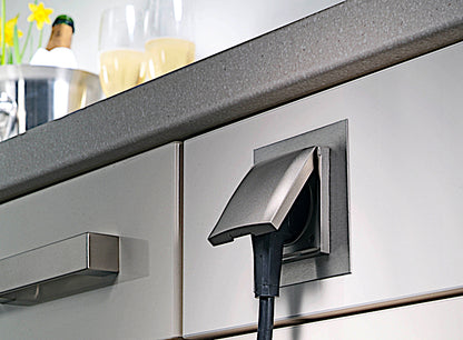 Einzelsteckdose ST 3009 ST/1 in EDELSTAHLFARBIG oder SCHWARZ mit Klappdeckel / Schukosteckdose