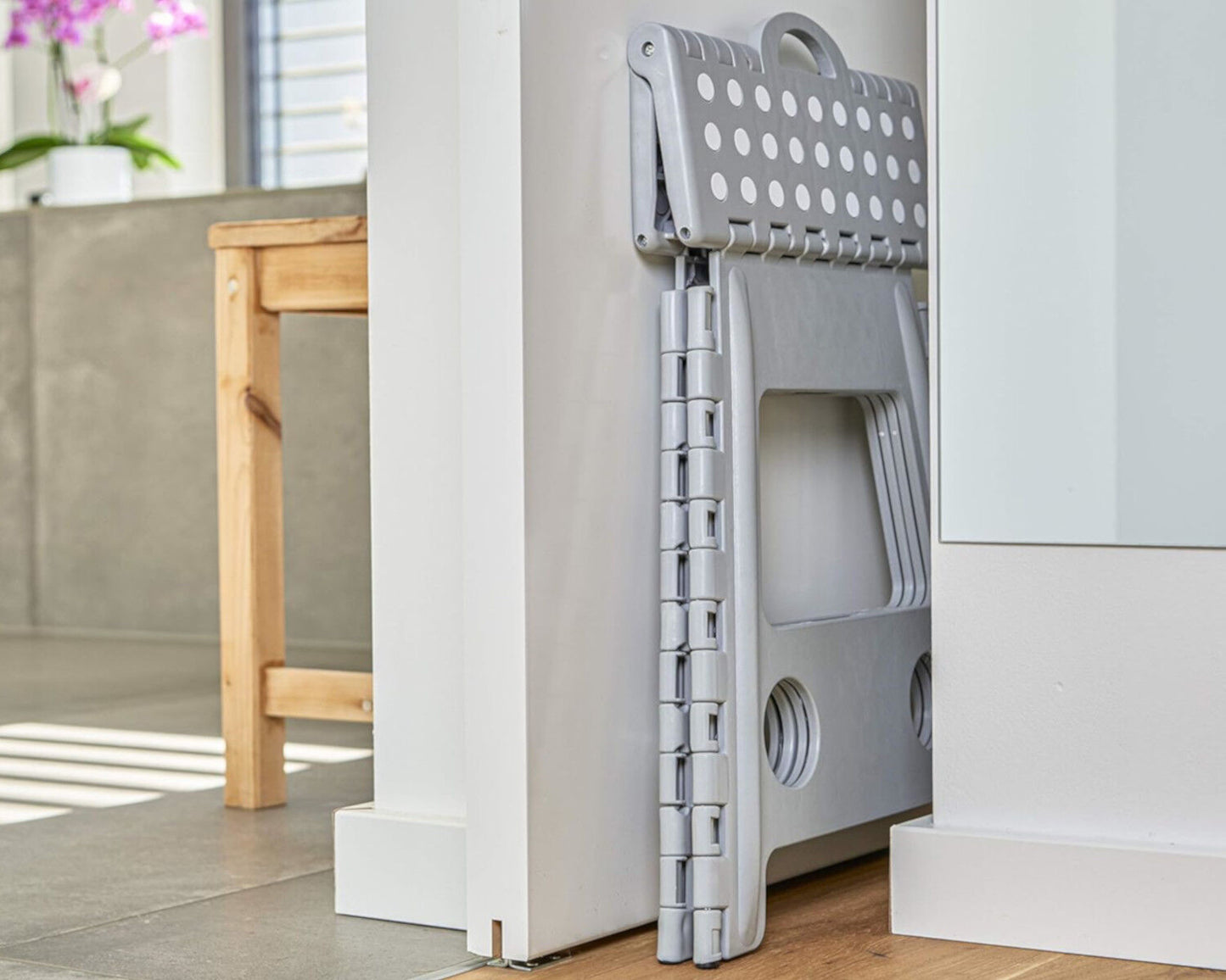 ZELLER Klapphocker 13036 aus Kunststoff, grau / Tritt / Klappstiege