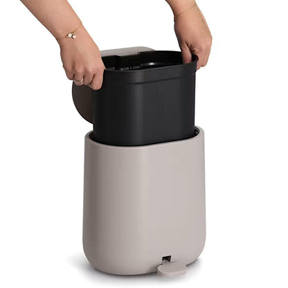 ZELLER 18718 Treteimer 6 Liter in greige mit Soft Close / Eimer